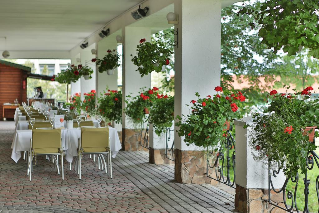 Rixos-Prykarpattya Resort Truskavets Buitenkant foto