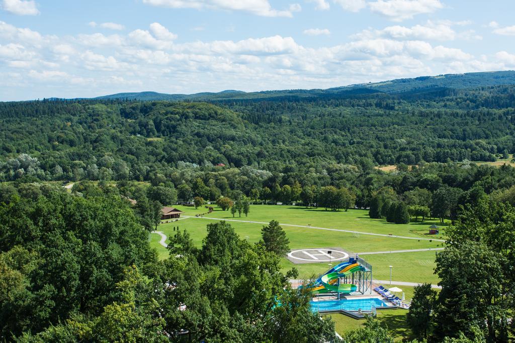 Rixos-Prykarpattya Resort Truskavets Buitenkant foto
