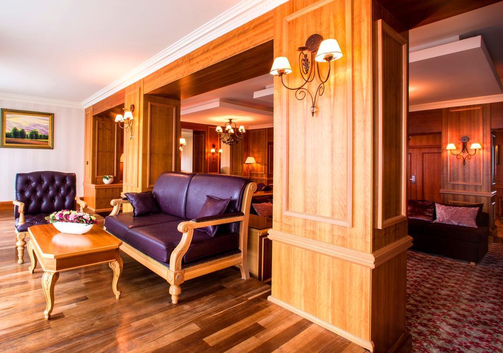 Rixos-Prykarpattya Resort Truskavets Buitenkant foto