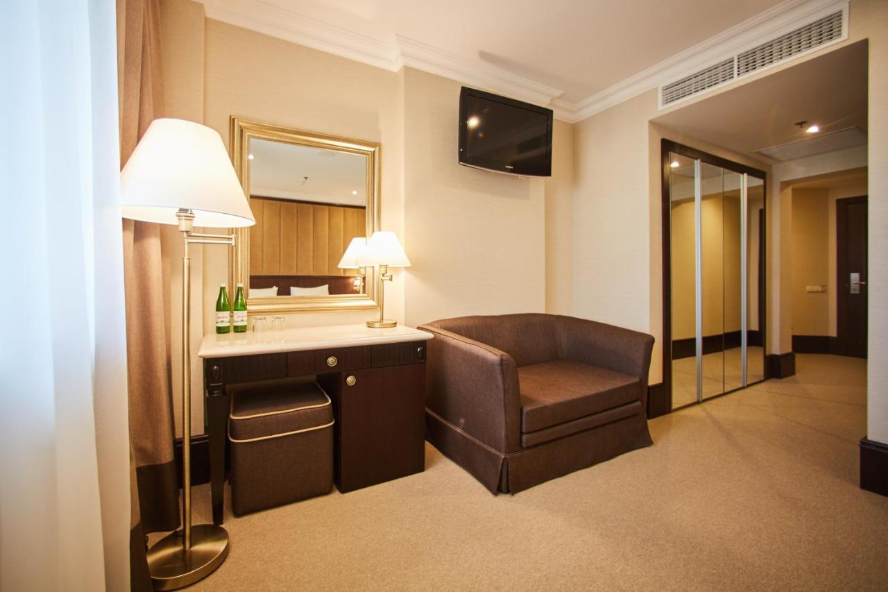 Rixos-Prykarpattya Resort Truskavets Buitenkant foto